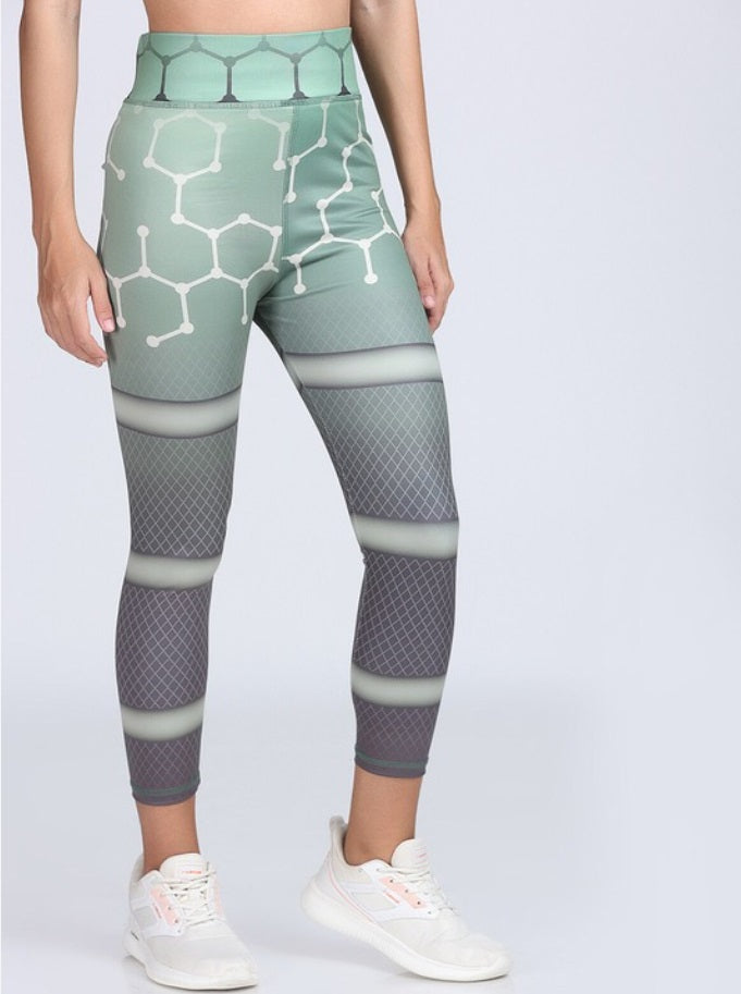 Women's 4-Way Stretch Yoga Pants with Dynamic Graphic Print – Enhance Your Activewear Collection